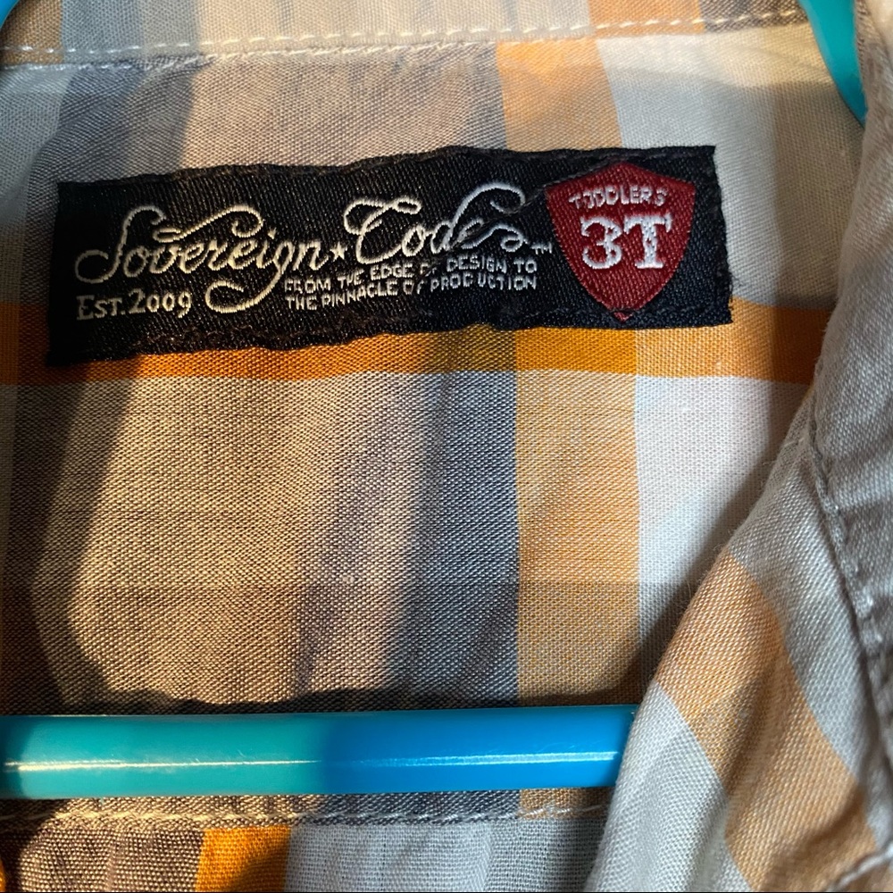 Sovereign Code button up 3T - Picture 3 of 3